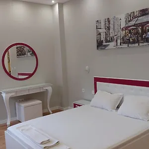 Pink&blue - 2bdr With Balcony Апартаменты